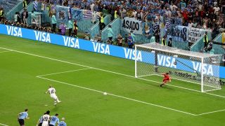Uruguai vence Gana por 2 x 0, mas triunfo sul-coreano elimina ambos da Copa do Mundo