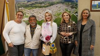 Candidata arroiograndense Dielem Feijó é coroada a Miss Brasil Mercosul no Theatro Guarany, em Pelotas