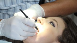 Dia Mundial da Saúde Bucal: 5 motivos para mostrar a importância de visitar o dentista regularmente