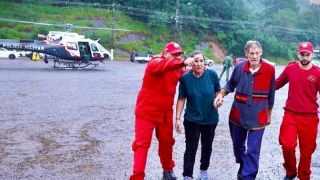 29 pessoas são resgatadas no primeiro dia de atuação do Gabinete de Crise, em São Sebastião do Caí