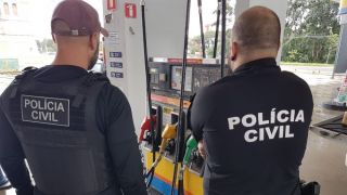 Gerente e supervisor de posto de combustíveis são presos pela Polícia Civil, em Viamão