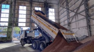 Ecosul doa 18 cargas de brita para usina de CBUQ (asfalto) da Prefeitura de Pelotas
