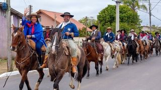 Eldorado do Sul celebra 38 anos do município com Cavalgada Tradicional que reúne mais de 100 cavalarianos