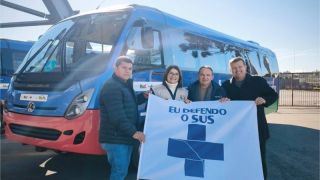 Cristal recebe micro-ônibus do Programa Agora Tem Especialistas para transporte de pacientes do SUS