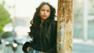 Como montar looks femininos estilosos para os dias frios