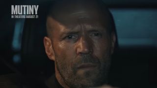 Thriller de Jason Statham em novo filme de ação 'Mutiny': trama explosiva, conspiração internacional e cenas intensas