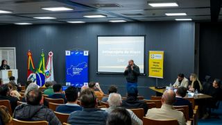 Eldorado do Sul apresenta anteprojeto do dique de proteção contra enchentes a empresários do município
