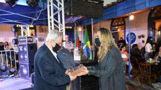 Excelente público prestigia a abertura da feira binacional do livro, em Jaguarão