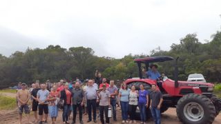 Município de Barão do Triunfo recebe um trator agrícola 4 x 4 e uma grade aradora, no valor de R$ 191 mil