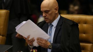 Para Alexandre de Moraes, deputado fica inelegível mesmo com indulto