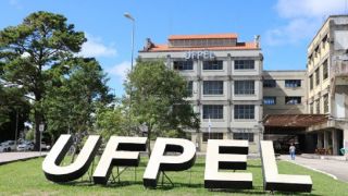 UFPel realiza vestibular para cursos a distância