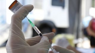 Tribunal mantém exigência de vacina para ingresso de alunos e servidores na UFPel, em Pelotas