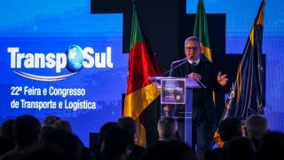Governador participa da abertura da 22ª Transposul e destaca os mais de R$ 2 bilhões de investimento do governo em logística e transportes