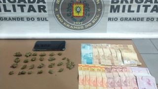 Brigada Militar prende três homens por tráfico de drogas nas Três Vendas em Pelotas