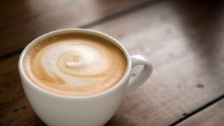 Inovação e sabor: diCapri aposta no cappuccino vegano