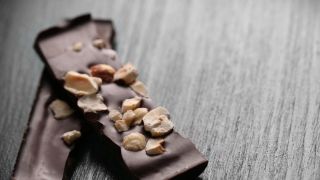 Dica de receita: Barra de chocolate com superalimentos