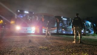 Em menos de 24 horas, PRF apreende 55 ônibus que participaram dos atos golpistas