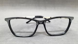 Modelo de óculo de grau, por R$ 260,00 em 10x nos cartões, você encontra na Joalheria Tanski