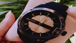 Relógio Mormaii feminino, com pulseira de silicone, você encontra na Tic-Tac Relojoaria e Óptica, em Camaquã