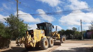 Novas patrolas são contratadas pela Prefeitura para manutenção de ruas em Camaquã