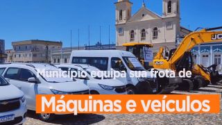 Entrega oficial de maquinários e veículos no Largo das Bandeiras, em Jaguarão