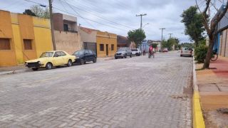 Concluída e liberada para trânsito a obra de calçamento com bloquetes da Rua Neyta Ramos, em Santa Vitória do Palmar