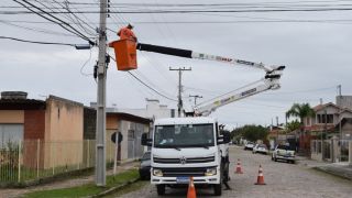 Prefeitura de Tapes segue realizando um trabalho permanente de manutenção da iluminação pública