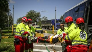 Ecosul simula acidente com carga perigosa e múltiplas vítimas no km 509 da BR-116, em Pelotas