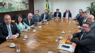 Simers apresenta pautas prioritárias da categoria ao vice-presidente Alckmin, em Brasília