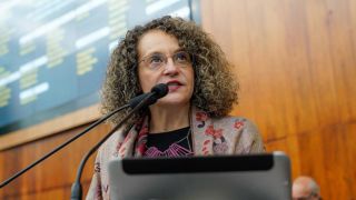 Aprovada na Assembleia, a Lei proposta por Luciana Genro que institui o Dia do Sociólogo e da Socióloga