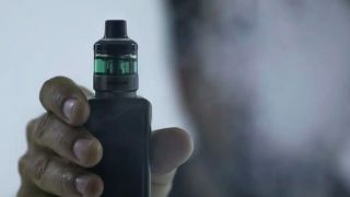 Organização Mundial da Saúde pede mais controle sobre cigarros eletrônicos