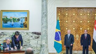 Brasil e Egito assinam acordos para facilitar exportação de carnes e ampliar cooperação em ciência e tecnologia