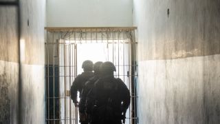 Polícia Penal amplia iniciativas de combate ao crime com revista no Presídio Regional de Caxias do Sul