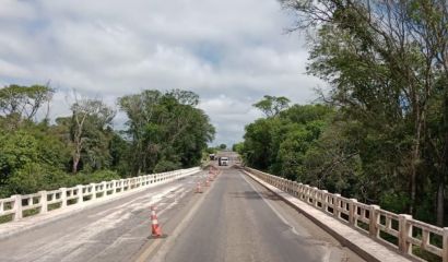 DNIT alerta para restrição de veículos pesados na ponte sobre o Arroio Bossoroca, na BR-290, em São Sepé