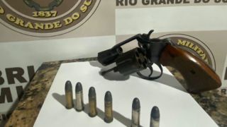Policiais militares prendem homem, em Capivari do Sul, por porte ilegal de arma de fogo
