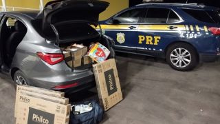 PRF prende, em Pelotas, quatro pessoas por furto de mercadorias em supermercado  