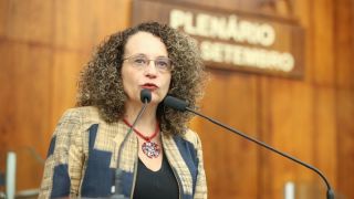 Projeto da Deputada Luciana Genro propõe que candidatos com nota mínima sejam incluídos no cadastro reserva