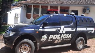 Mulher, apontada por arquitetar homicídio de um homem, é preso pela Polícia Civil de Restinga Seca