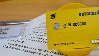 Com lançamento do Banco do Brasil, pessoas com deficiência visual poderão ter cartão bancário em braile