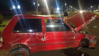 Motorista embriagado capota automóvel no perímetro urbano da BR-116 em Vacaria
