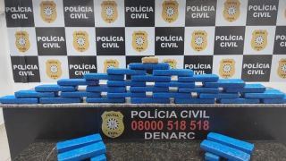 Polícia Civil estoura depósito de drogas, no Jardim Krahe, em Viamão, e apreende 30kg de maconha