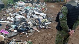 Patram flagra descarte irregular de resíduos sólidos no Bairro Brasília, em Vacaria