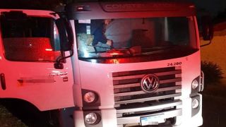 Motorista é preso e caminhão furtado, em Guaíba, é recuperado pela PRF em São Leopoldo