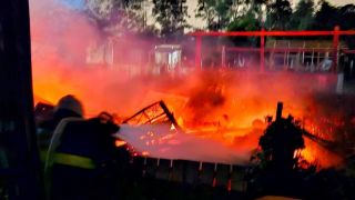 Corpo de Bombeiros atende incêndio residencial, no Bairro Progresso, em Eldorado do Sul