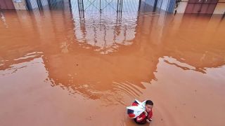 Cheia histórica do Lago Guaíba coloca Porto Alegre em alerta de mais inundação