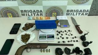 Homem é preso pela Brigada Militar, por tráfico de entorpecentes, em Montenegro