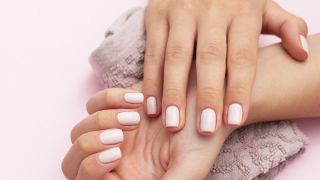 Esmaltação em Gel 2025: Descubra as Novas Tendências, Cores da Moda, Quanto Dura e Dicas Incríveis para Unhas Perfeitas